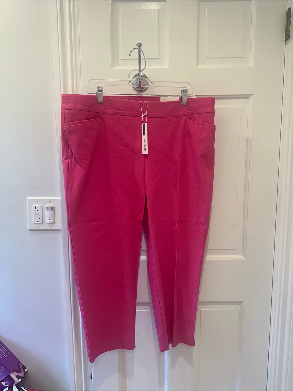 Chico's Bright Fuchsia Pull-On Pants
